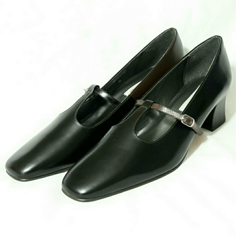 Sleek Brown Leather Dress Shoes